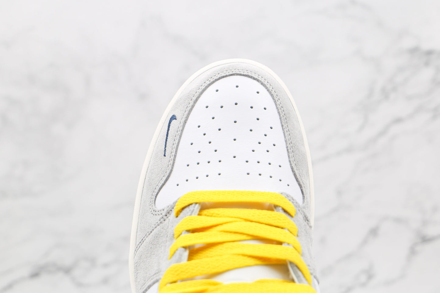 Jordan 1 High Switch Light Smoke Gray