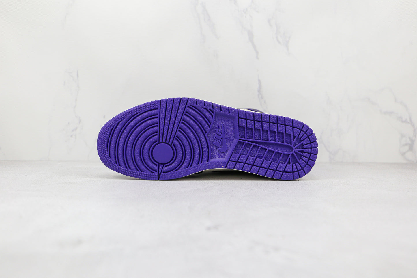 Jordan 1 Retro High Court Purple 