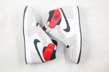 Jordan 1 Retro High Light Smoke Gray 