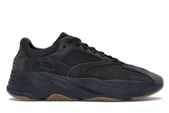 Adidas Yeezy Boost 700 Utility black 