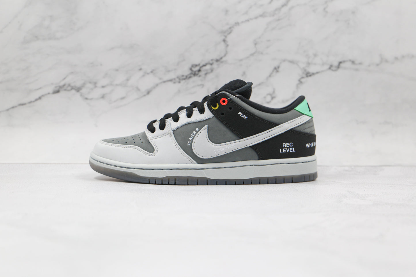 Nike SB Dunk Low Vx1000 