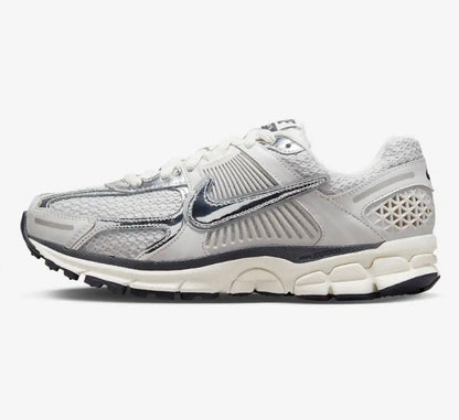 Nike Zoom Vomero 5 Photon Dust Metallic Silver 