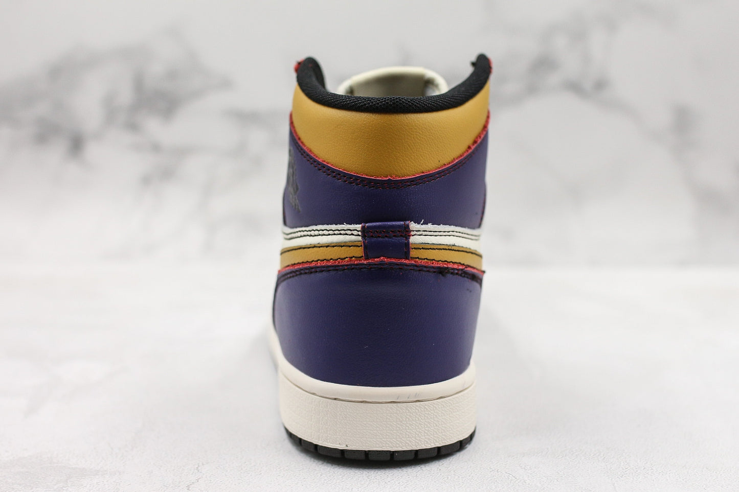Jordan 1 Retro High OG Defiant SB LA to Chicago 