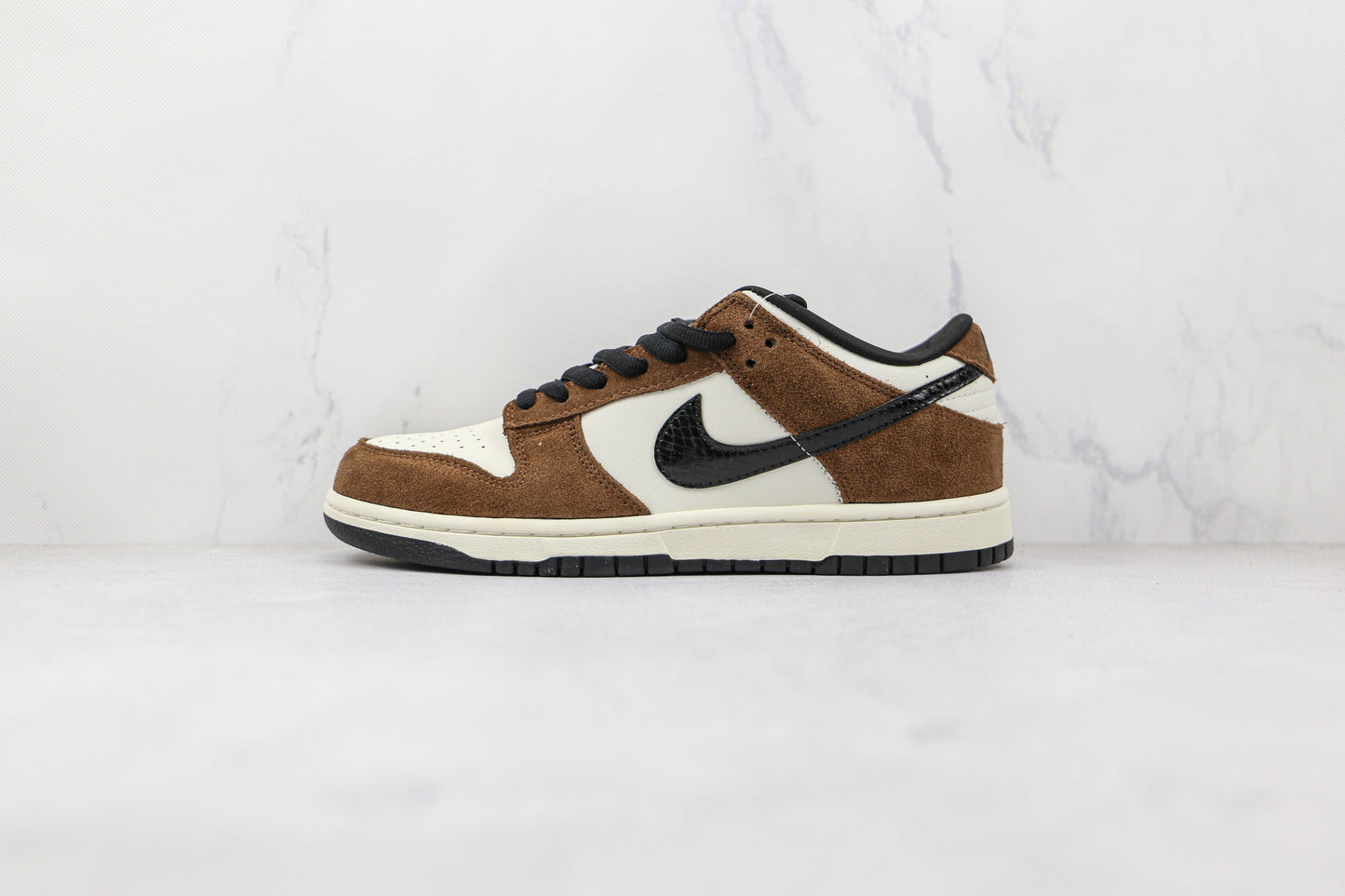Nike SB Dunk Low White Black Trail End Brown 