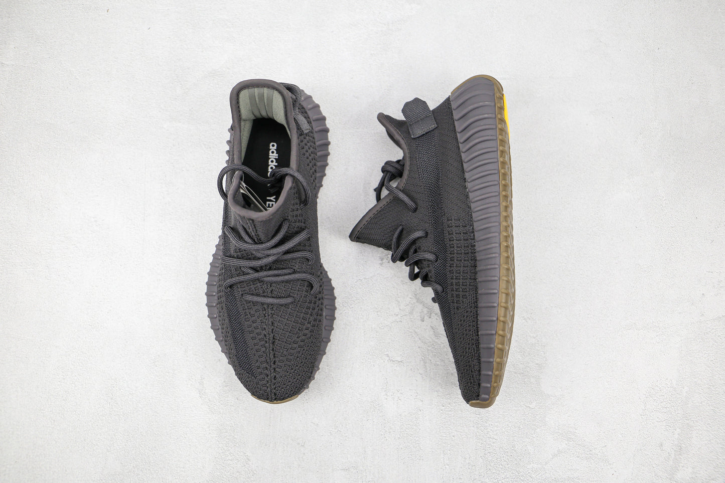 Adidas Yeezy Boost 350 V2 Cinder 