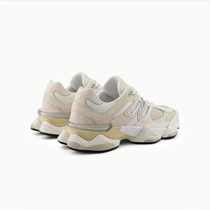 New Balance 9060 Moonbeam Sea Salt 