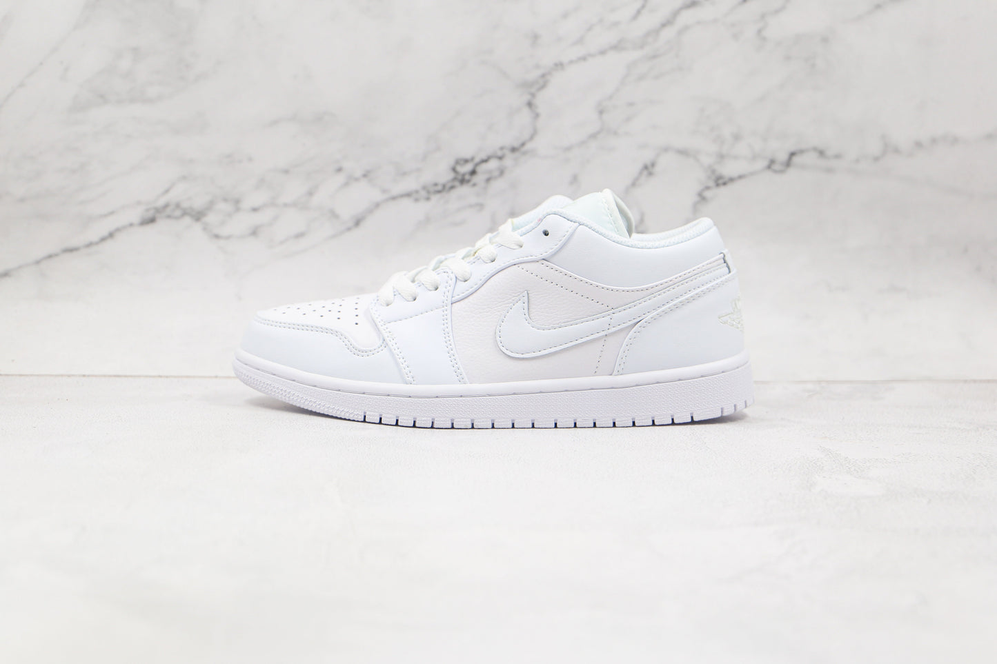 Jordan 1 Low Triple White 