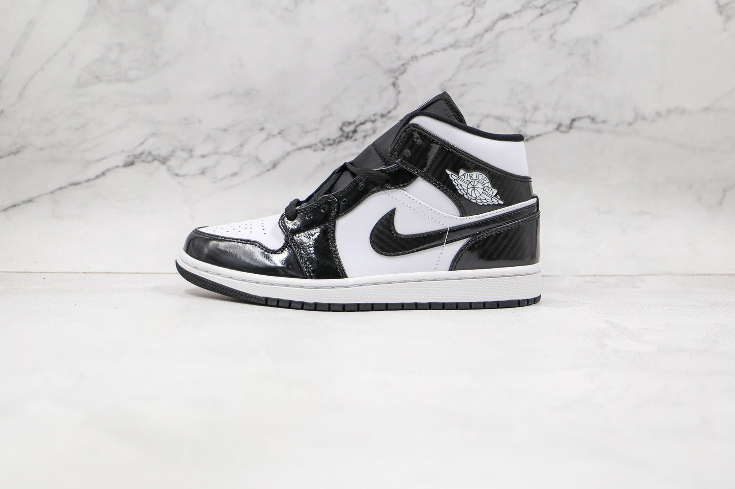 Jordan 1 Mid Carbon Fiber 