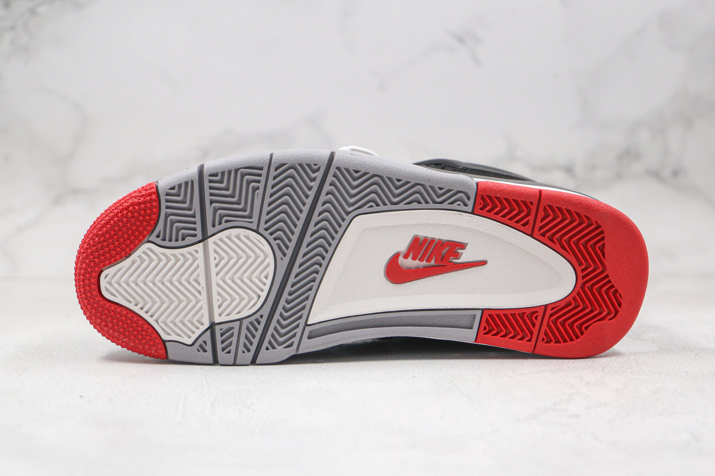 Jordan 4 Retro Bred 