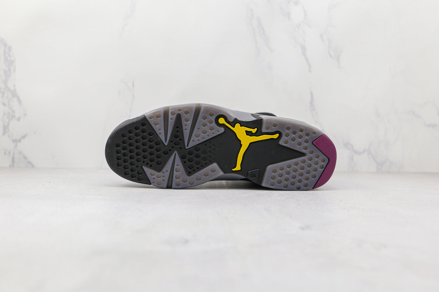 Jordan 6 Retro Bordeaux 