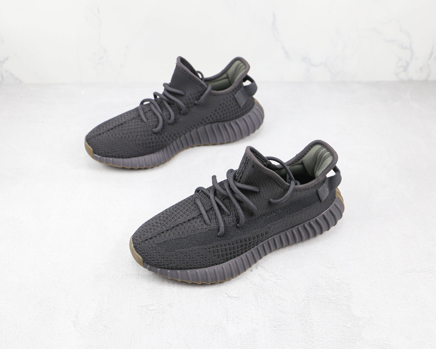 Adidas Yeezy Boost 350 V2 Cinder 