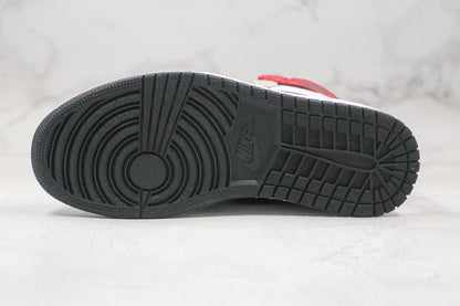Jordan 1 Retro High Light Smoke Gray 
