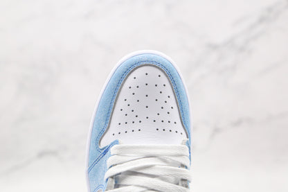 Jordan 1 Retro High Hyper Royal Smoke Gray 