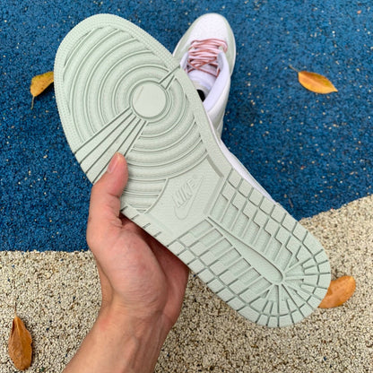Jordan 1 Retro High OG Seafoam 