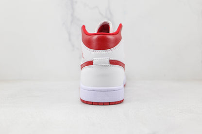 Jordan 1 Mid Reverse Chicago 