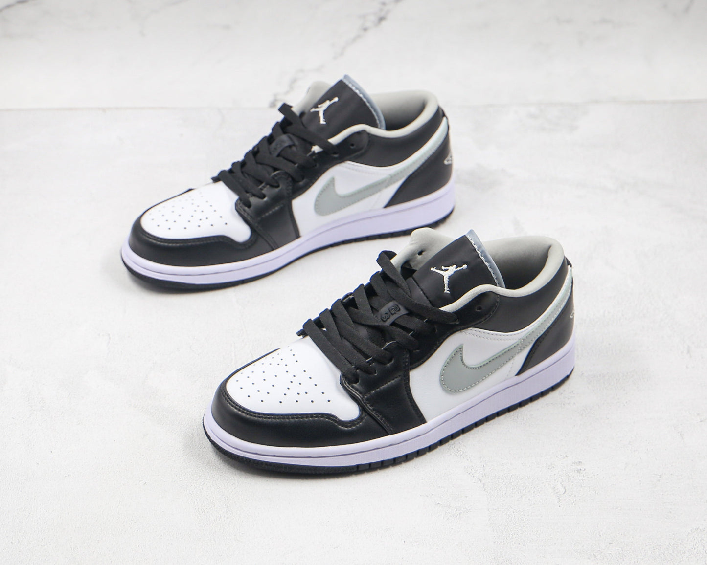 Jordan 1 Low Black White Grey 