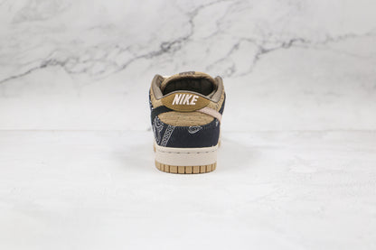 Nike SB Dunk Low Travis Scott 