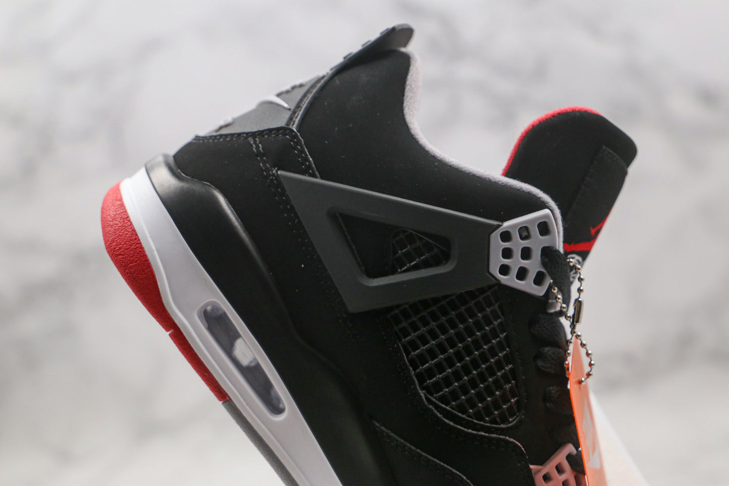 Jordan 4 Retro Bred 