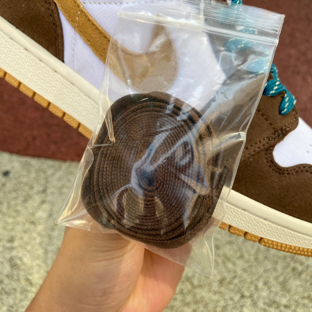 Jordan 1 Low SE Cocoa Wow 