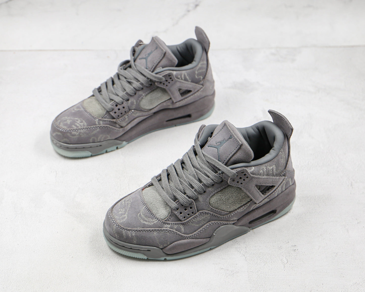 Jordan 4 Retro Kaws 