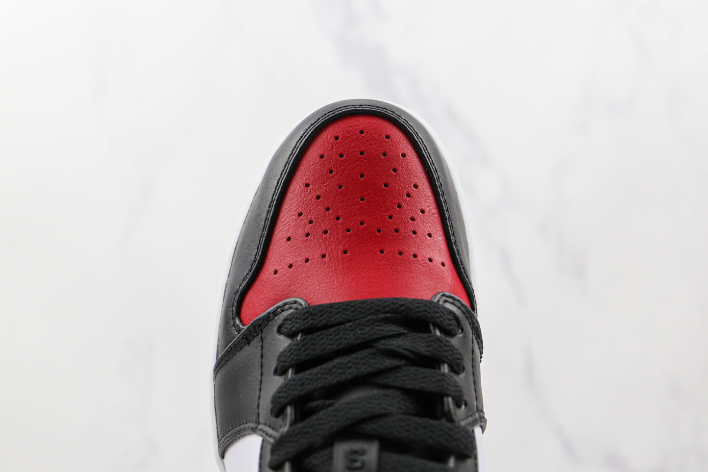 Jordan 1 Low Bred Toe 