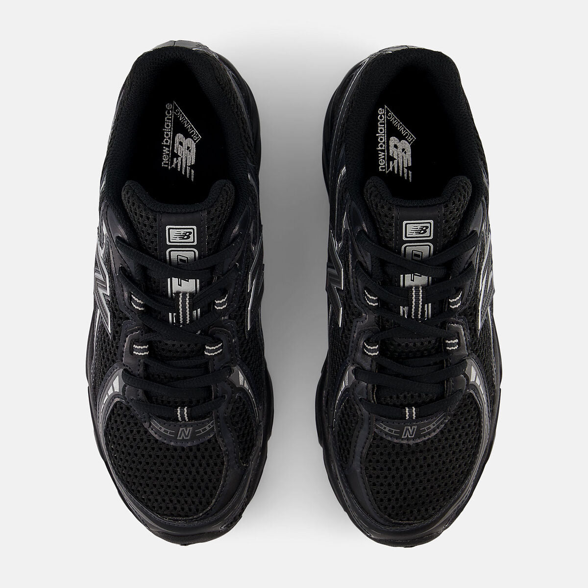 New Balance 740v2 Black Gray Silver 