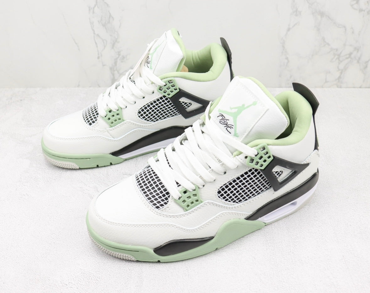 Jordan 4 Retro Seafoam 