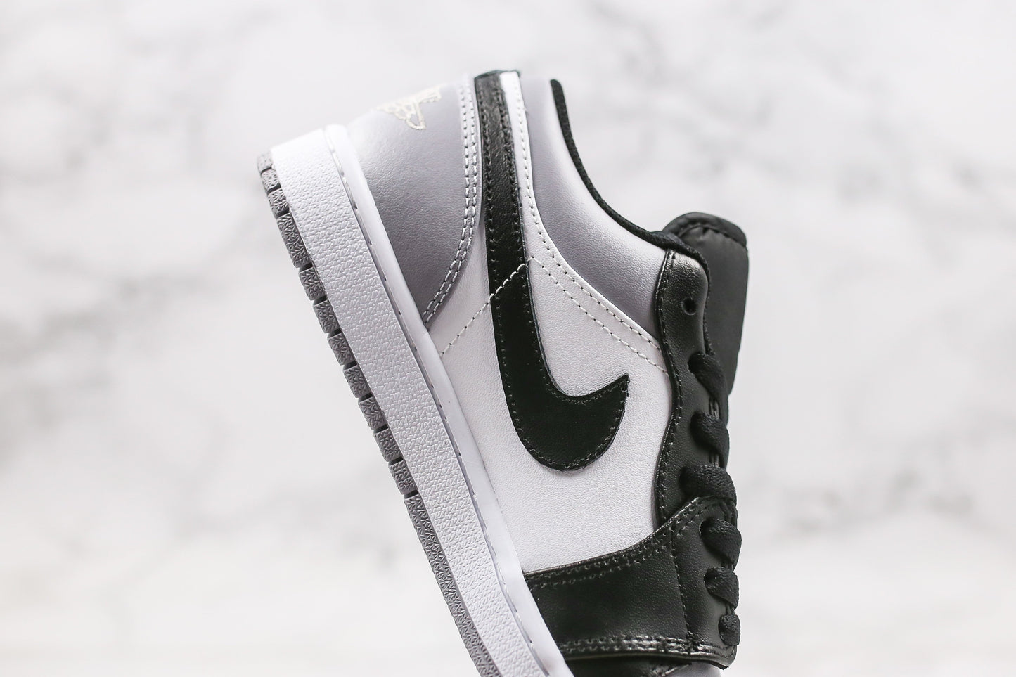 Jordan 1 Low Grey Toe 