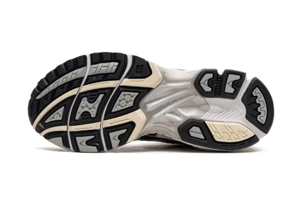 Asics Gel-Kayano 14 White Midnight 