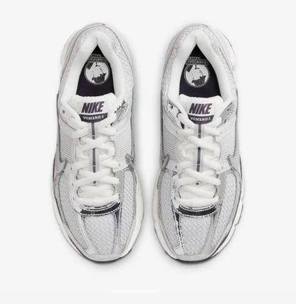 Nike Zoom Vomero 5 Photon Dust Metallic Silver 