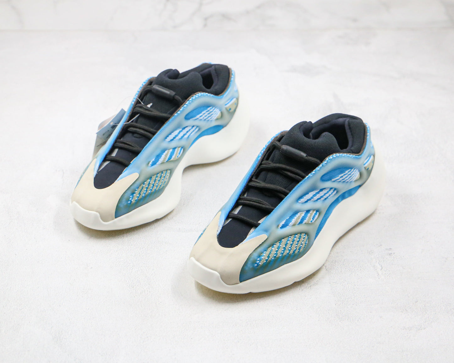 Adidas Yeezy Boost 700 V3 Arzareth 