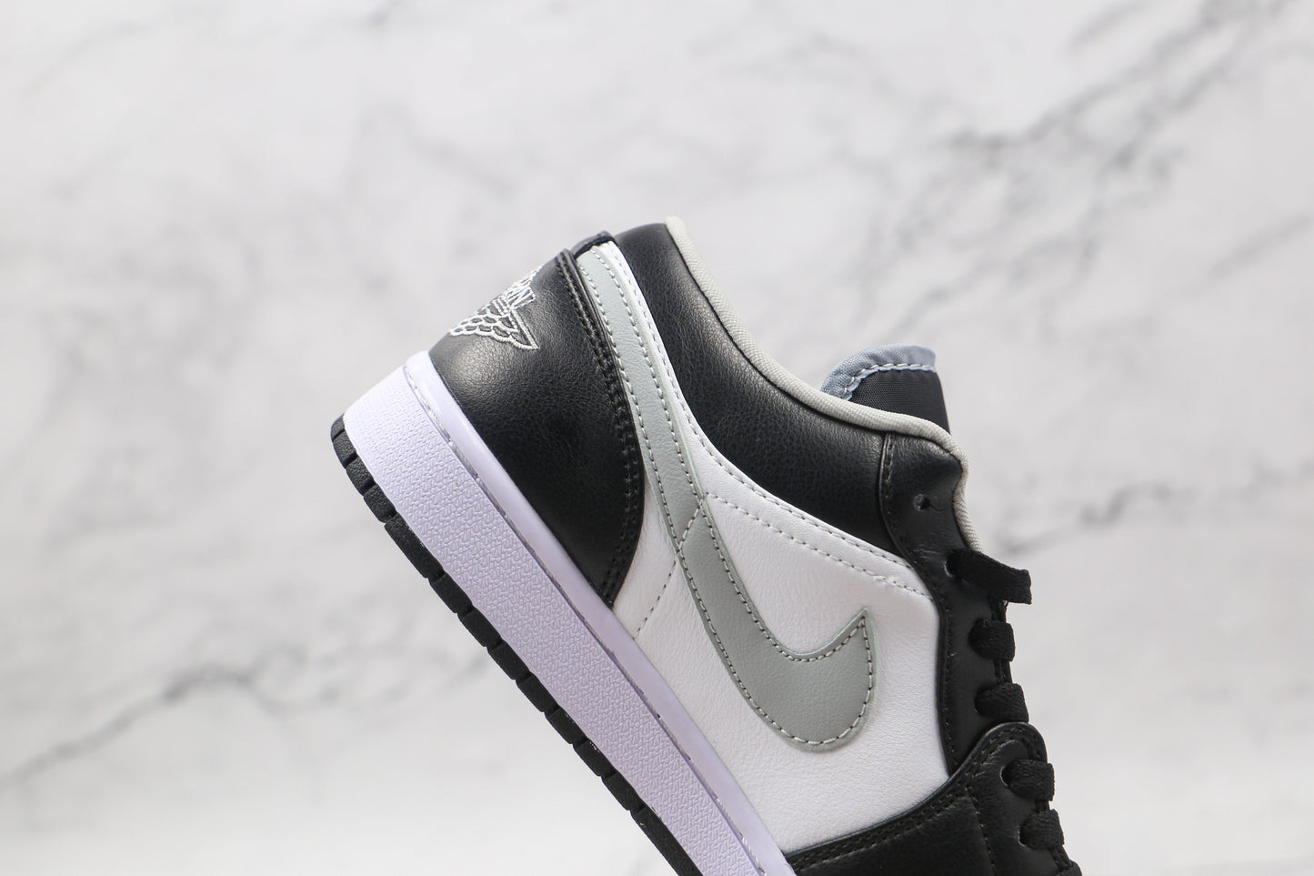 Jordan 1 Low Black White Grey 