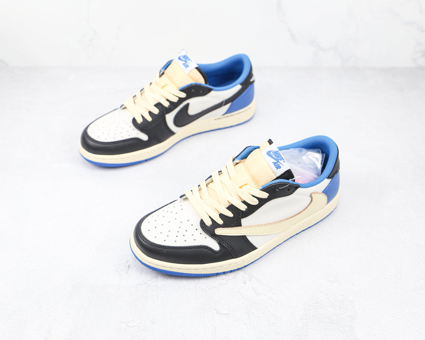 Jordan 1 Low Fragment x Travis Scott 