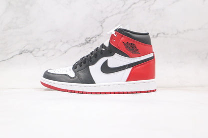 Jordan 1 Retro High Black Toe 