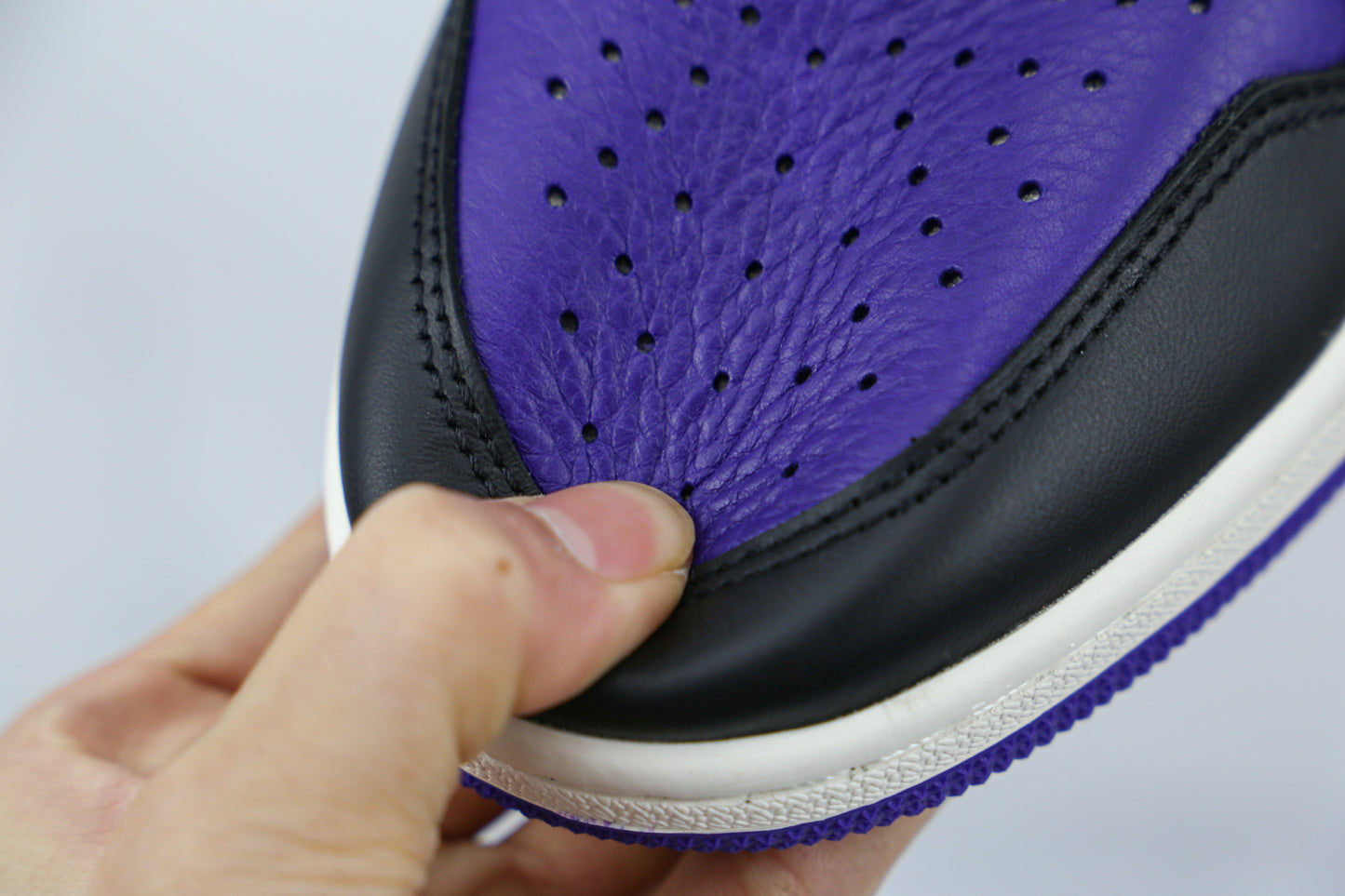 Jordan 1 Retro High Court Purple 