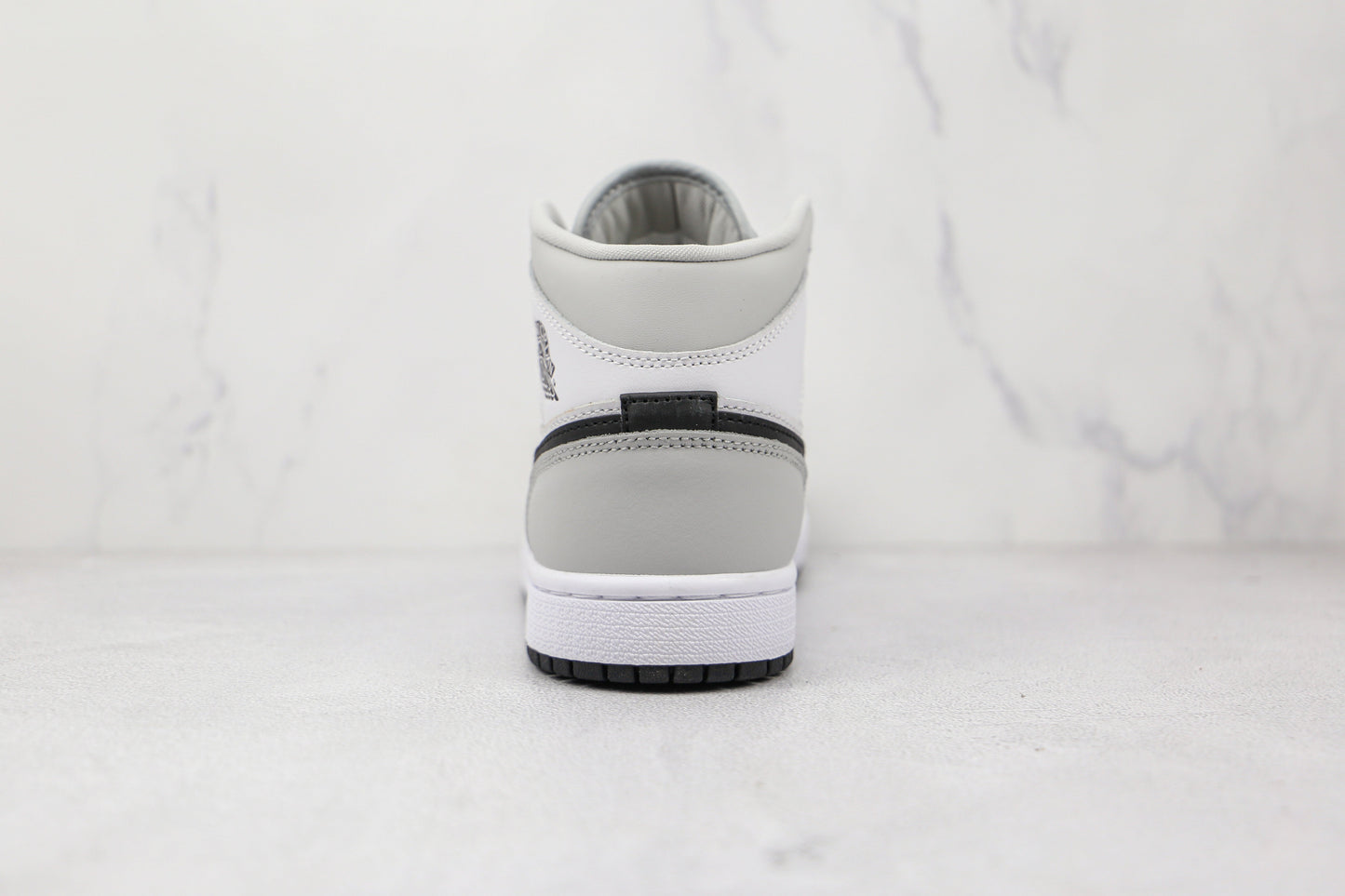 Jordan 1 Mid Light Smoke Grey 