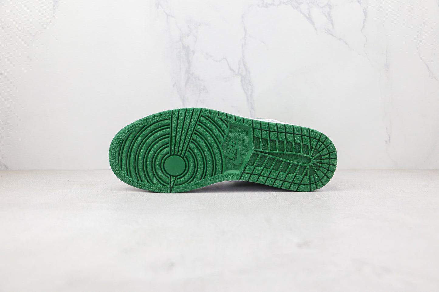 Jordan 1 Mid SE Grey Green 
