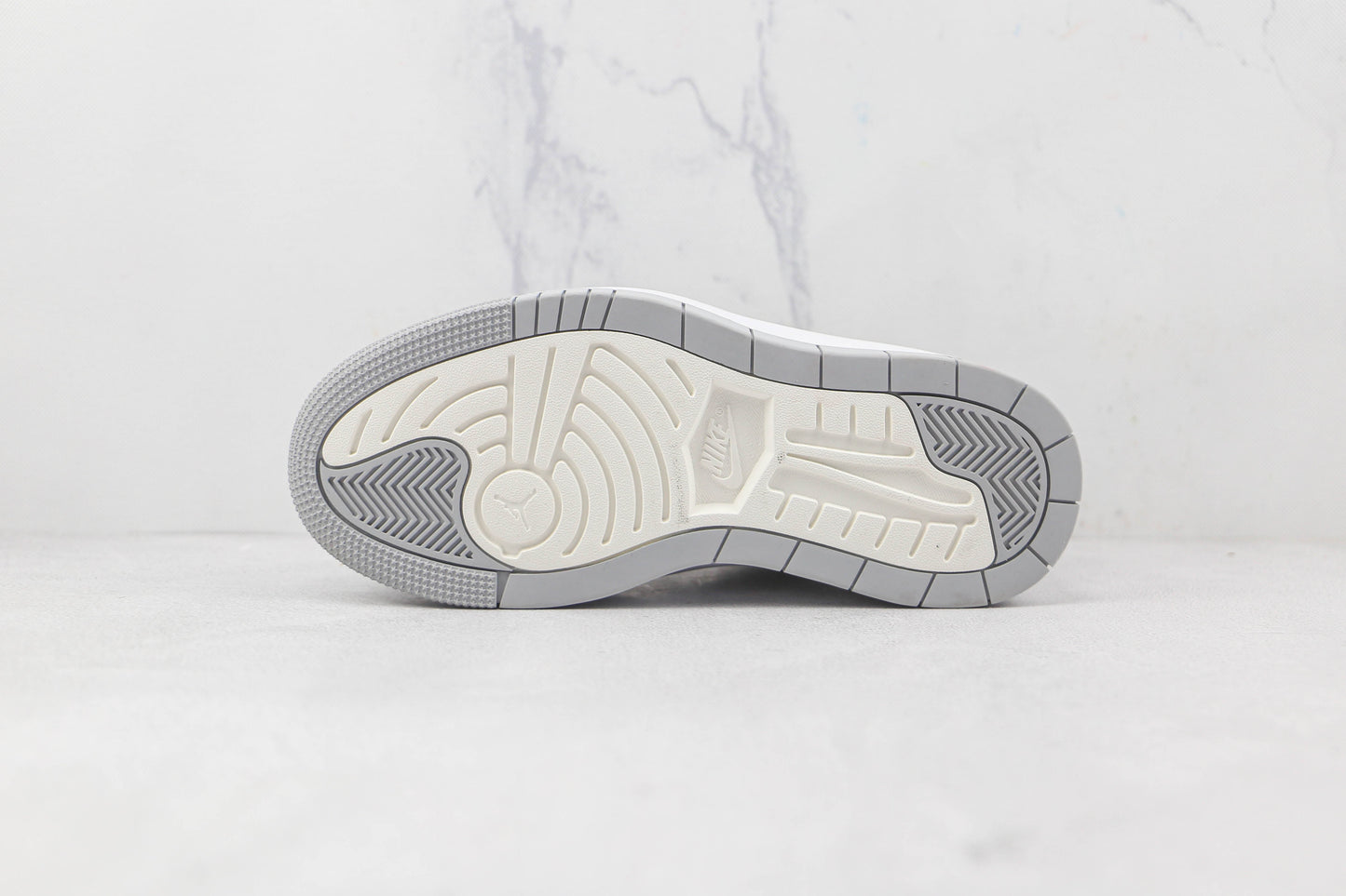Jordan 1 Elevate Low Wolf Gray 