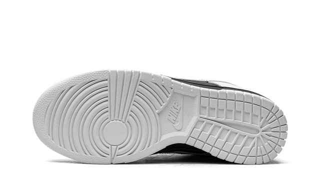 Nike Dunk Low Retro Reverse Panda 