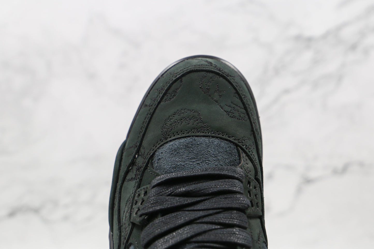 Jordan 4 Retro Kaws Black 