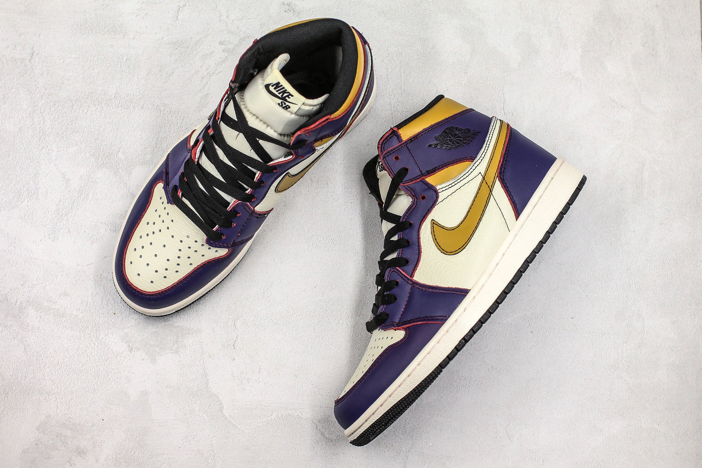 Jordan 1 Retro High OG Defiant SB LA to Chicago 