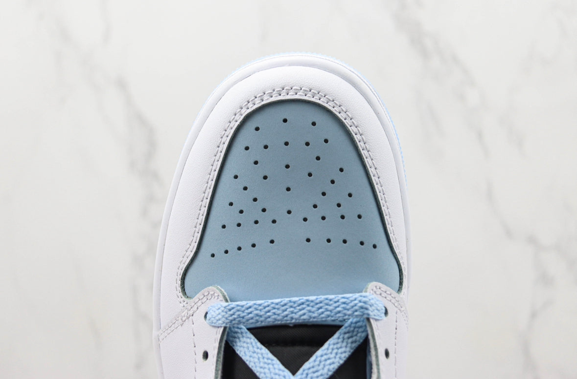 Jordan 1 Mid Ice Blue 
