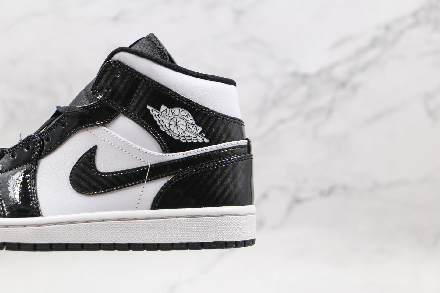 Jordan 1 Mid Carbon Fiber 