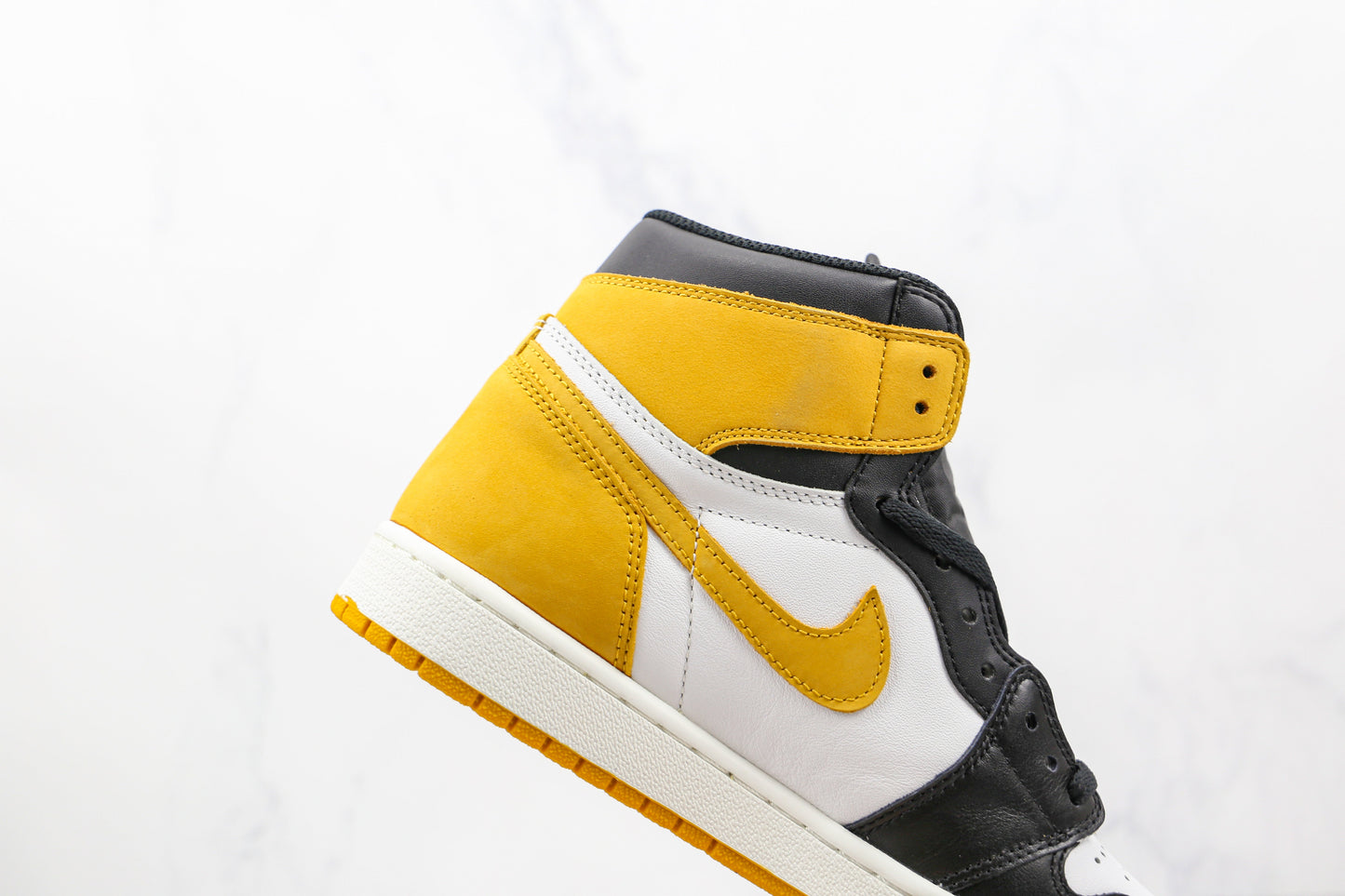Jordan 1 Retro High Yellow Ocher 
