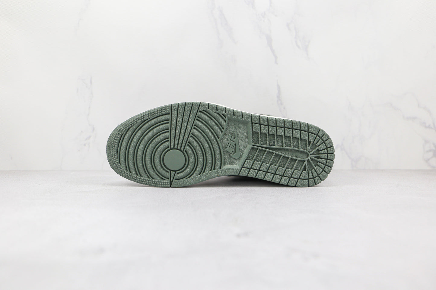 Jordan 1 Retro High Clay Green 