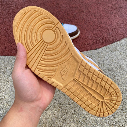 Jordan 1 Low SE Cocoa Wow 