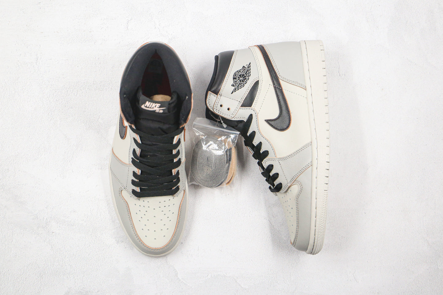 Jordan 1 Retro High OG Defiant SB NYC to Paris 