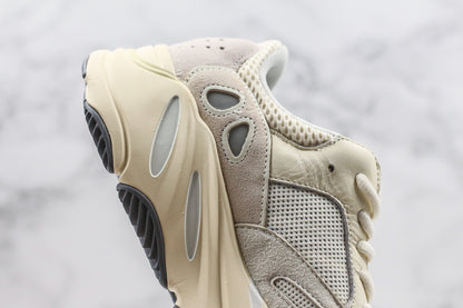 Adidas Yeezy Boost 700 Analog 