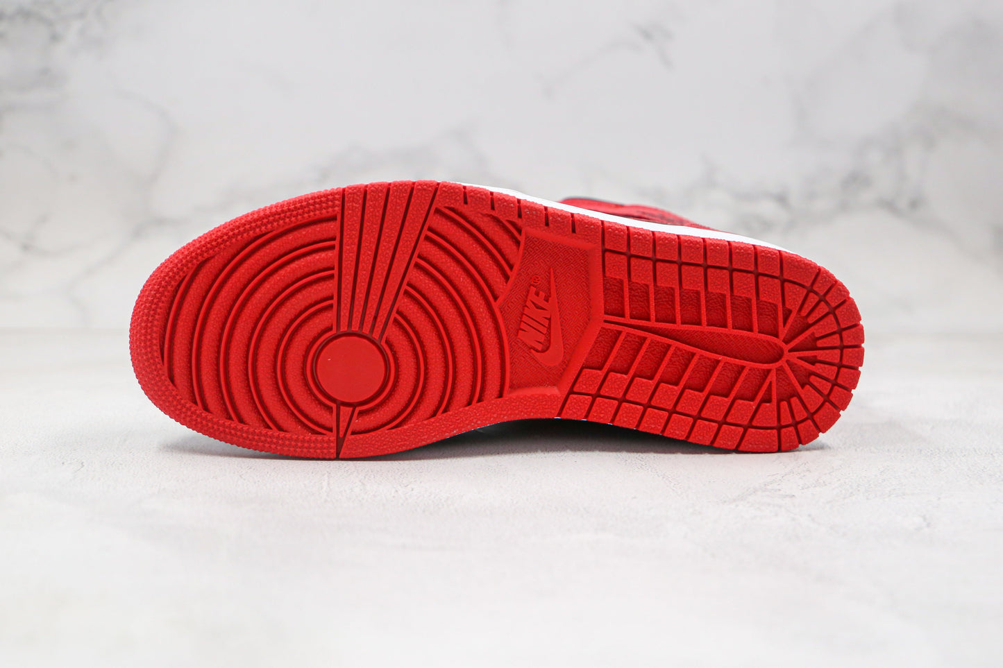 Jordan 1 Mid Reverse Bred 