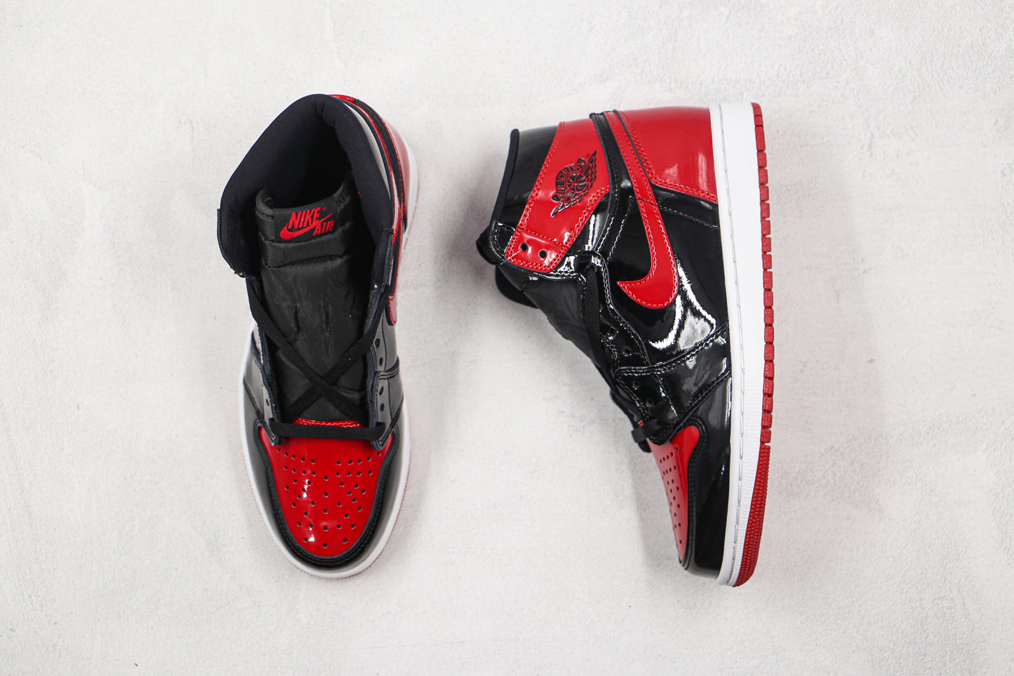 Jordan 1 Retro High OG Bred Patent 
